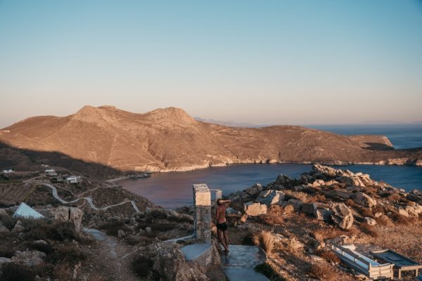 Keli Serifos outdoor shower with kalo ampeli beach views